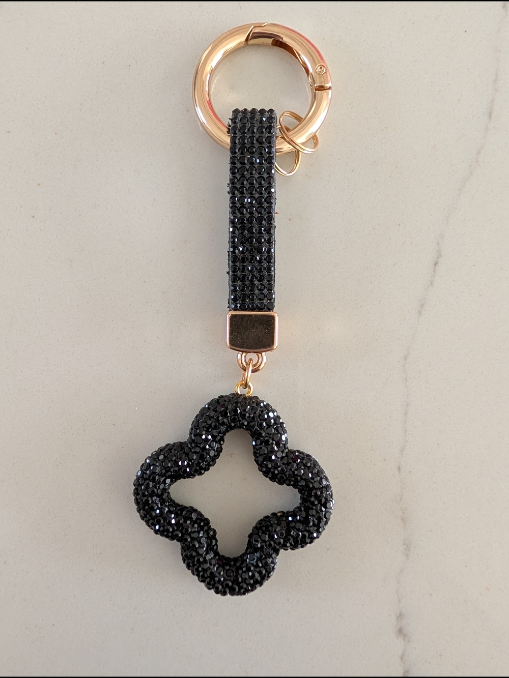 Black Crystal Clover Keychain Bag Charm New - Picture 1 of 6